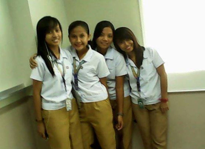 UMakhighschooluniform2012
